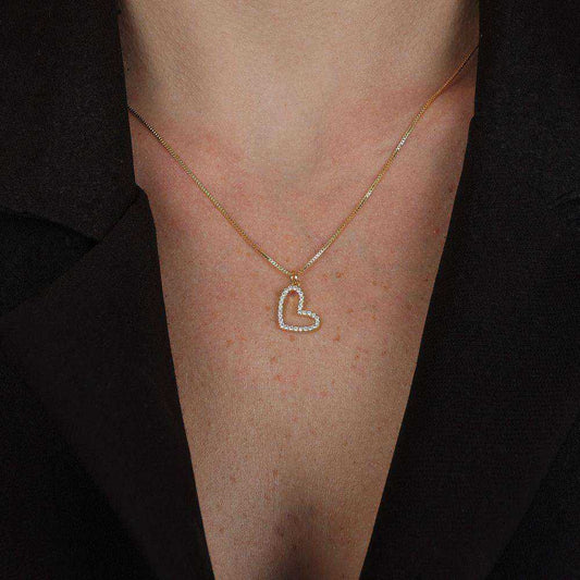 Colar Dourado Coração Vazado com Zircônias