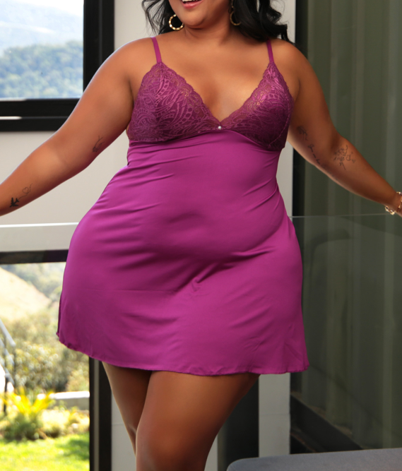 Camisola Plus Size em Microfibra com Renda