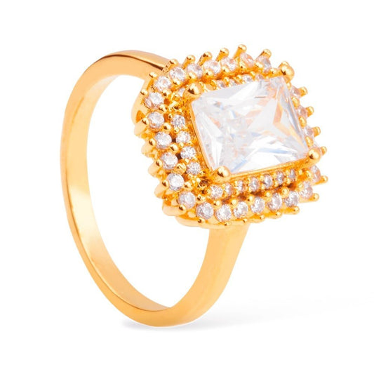 Anel Dourado Solitário com Zircônia Quadrada Cravejada